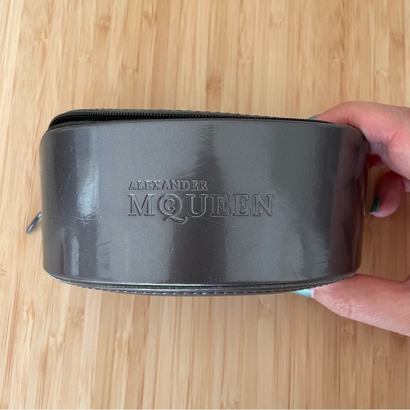 Alexander McQueen Cat Eye Sunglasses - Picture 7 of 7